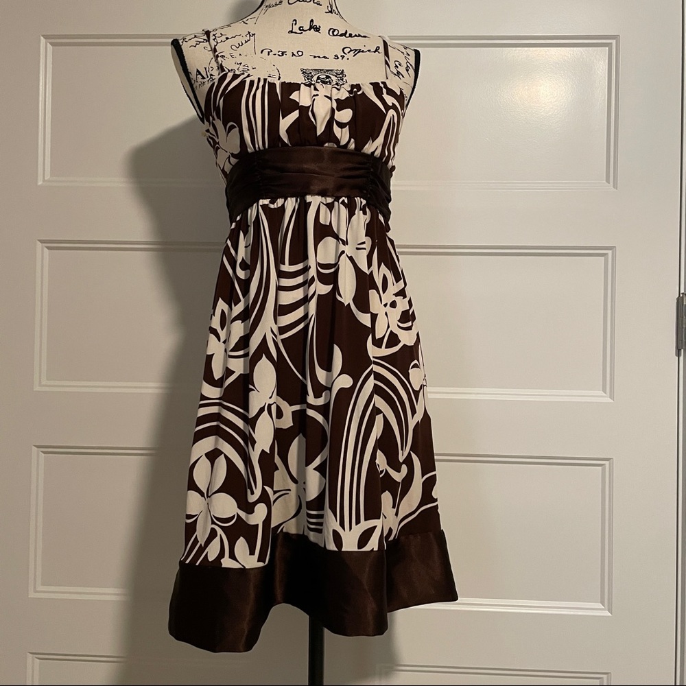 Forever 21 brown & white floral dress, size small